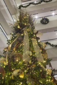 commercial christmas decorations ideas