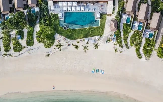 Tovolea_Restaurant_and_Beachfront_Pool_Villas